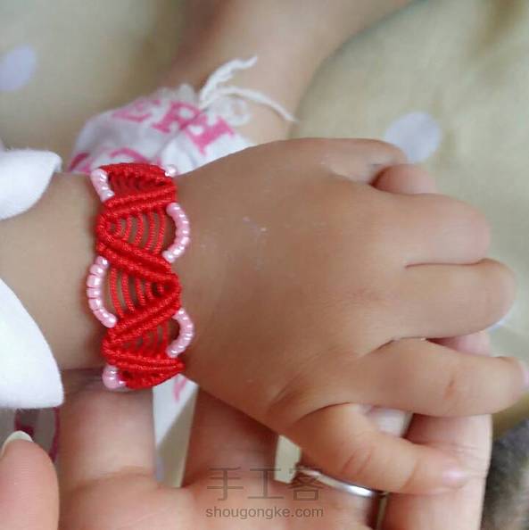 90公分线不够，只能给女儿戴咯……