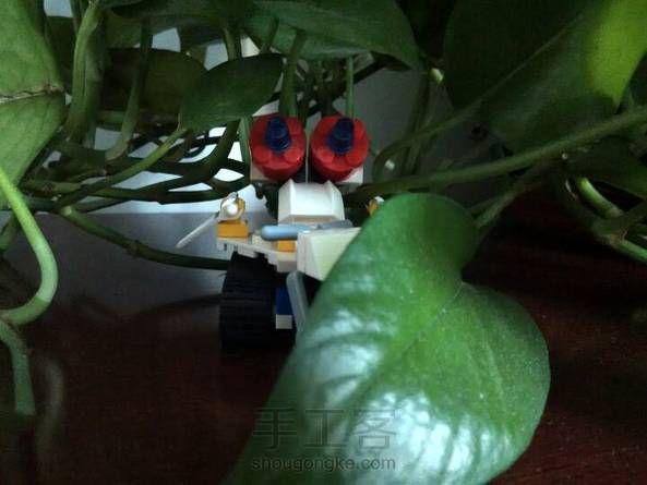 乐高小飞艇出教程了！有兴趣的可以来看看！●▽● 第4张