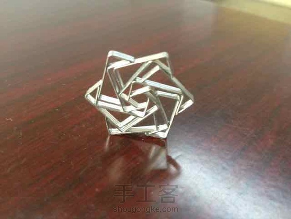 刚刚学会的六芒星，自我感觉不错呢～