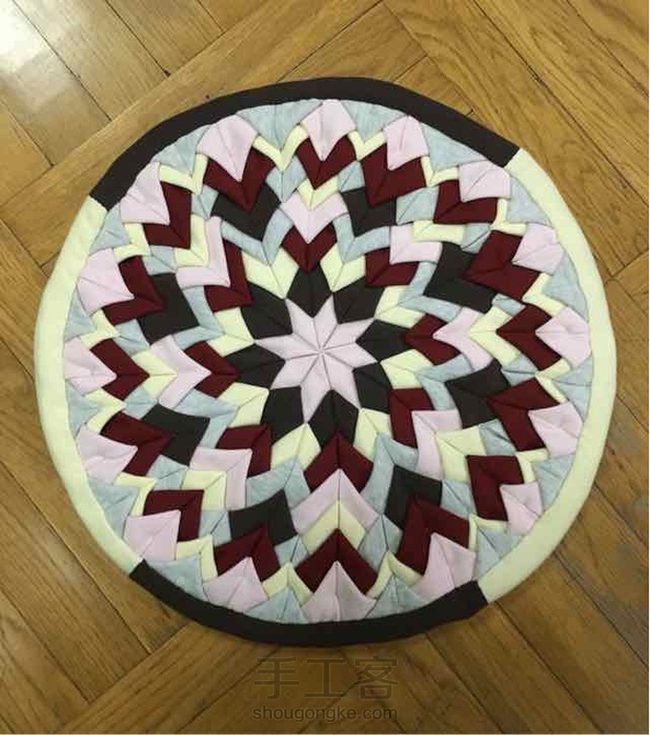 咔咔！我的第一件拼布作品！