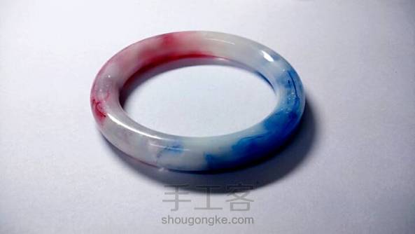 好像不大像……