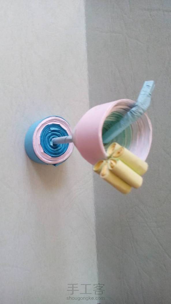 我是拿彩纸做的