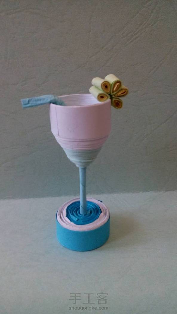 我是拿彩纸做的 第1张