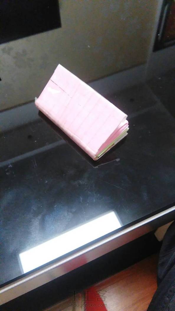 封面的是用胶带贴过的。防水。