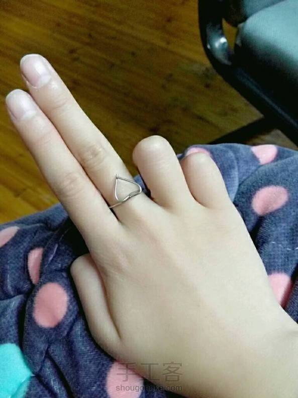 不用钳子，纯手工打造