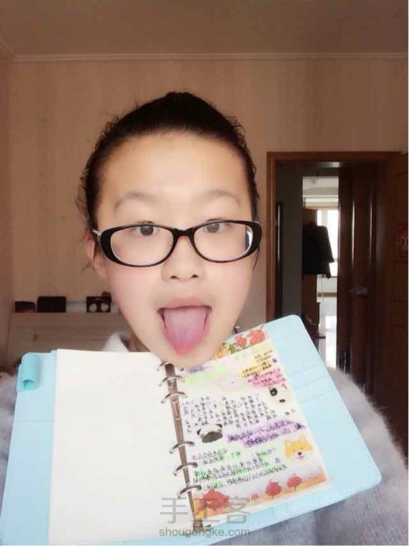 手帐渣胆大包天发了教程，快来围观！乘机晒晒自己的丑照和发霉的陈年旧帐！ 第1张