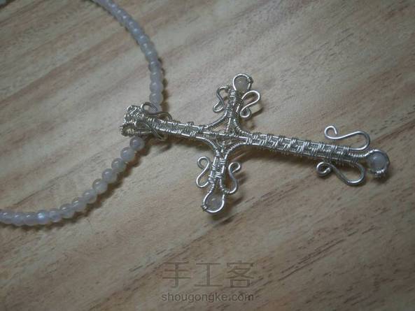 一个仿的十字架，做完总觉得哪里怪怪的……原谅我并不会拍照也看的p图…… 第1张