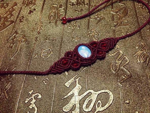 交作业,结尾修改了下!用红色珠子可好?