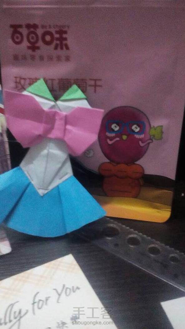 好可爱的美少女套装，我已经尽力了！第五张图片，是因为我折太大了，连娃娃都可以穿！！！

这种折纸，希望大家能点赞呢！ 第7张