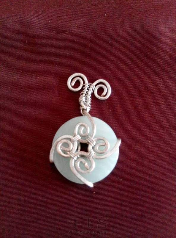 第一次尝试，感觉好丑……  ●︵●  破坏原作的美感了……