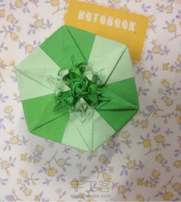 交作业，用了小口川崎😌太小了，只能折个简单的玫瑰了😭😭