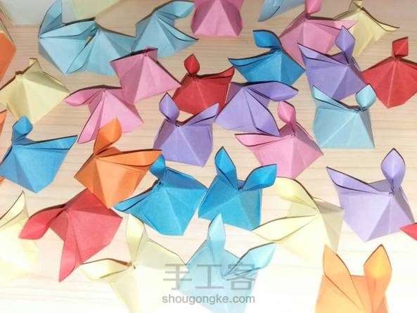 哈哈好多可爱的小兔子