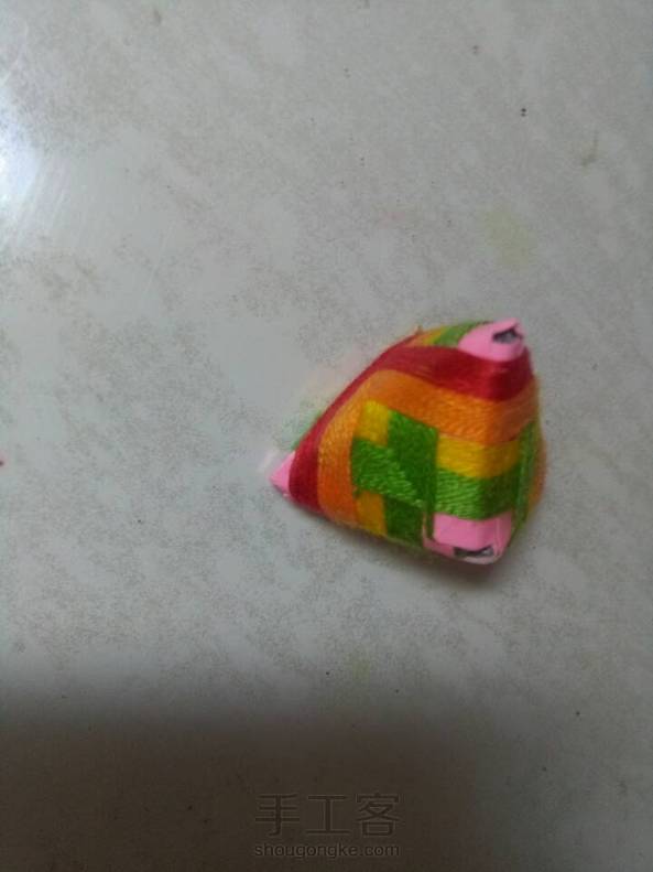 看，我裹了个小粽子，颜色配的不好看😔