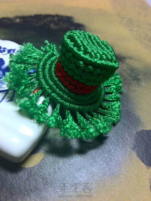 我为什么要编一个绿帽子，还配红色~W_W~ 第1张