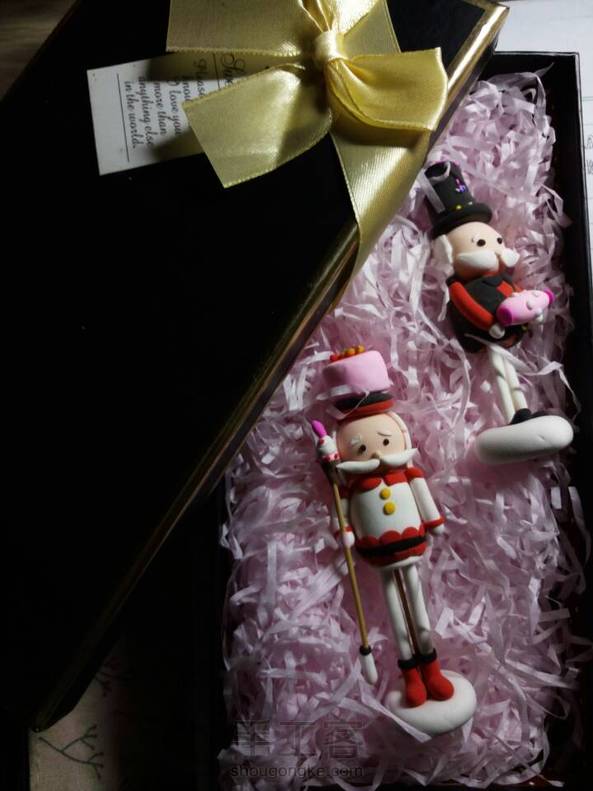 #粘土
最近忙着背书考试，都没有时间玩土了≥﹏≤行李箱也被好多手工材料霸占了，我在考虑怎么把粘土也带回家
不能浪费暑假大把的时间是吧๑乛v乛๑嘿嘿 第7张