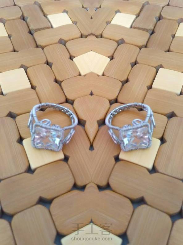 石头那块没做好，往下掉……看着容易咋这么虐啊