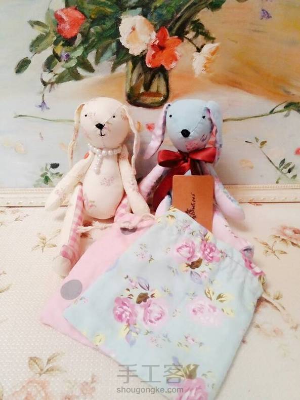 大宝最近喜欢彼得兔，麻麻只好给他做一只机智的彼得，一只聪明的莉莉，愿他在以后的岁月里如彼得一样坚持，永不放弃！也如莉莉一样有一个百宝袋，一切随心所愿。教程出来了，欢迎交流，点赞收藏。 第1张