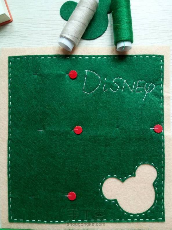 趁着宝宝睡午觉该写论文的时间，却拿来做手工了，菠菜吃多了，脑子生锈了，写不出来，只好做点不动脑子的，无奈…… 第1张