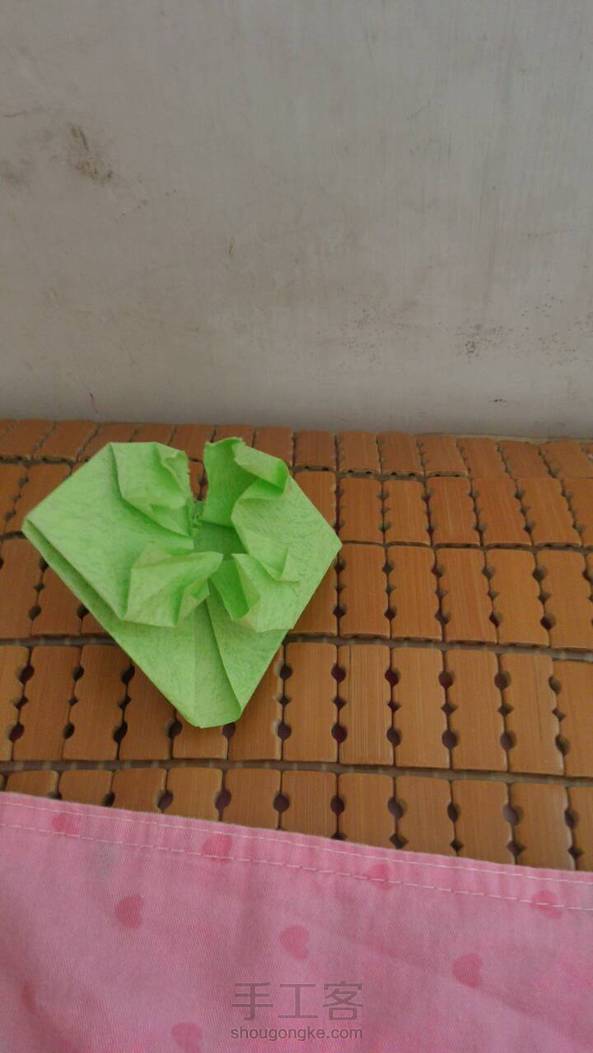 虽然有点难看，但不过总算是做出来了。😉😊😔😖😜😝😞