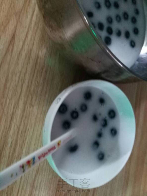 放的是蓝莓。