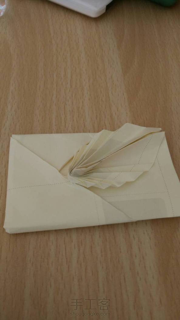 学会做信封了，真开心。