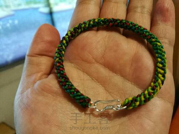 还是单色的好看，这个太难看了。