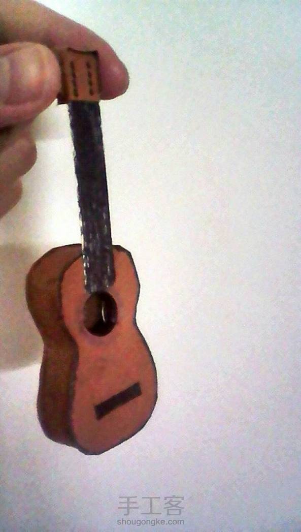 没有琴弦的粗糙吉他🎸，献丑啦～
