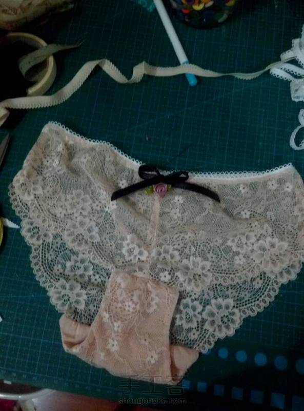 这是这个教程主人的成品。不是我做的。帮忙发一下手工圈而已。喜欢的朋友多多支持点赞收藏教程啊！谢谢啦