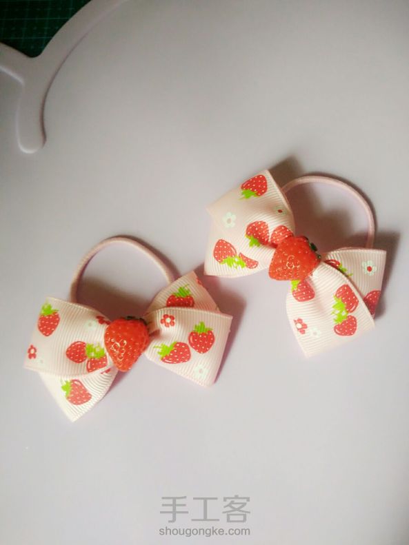 可爱的草莓蝴蝶结儿童发绳