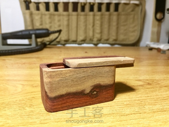 小木盒