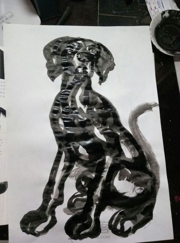 自己画狗的体会,谈不上是国画,只是涂鸦(我用的是粉廉纸)