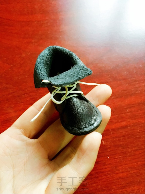 给你一只鞋,送你离开,千里之外。