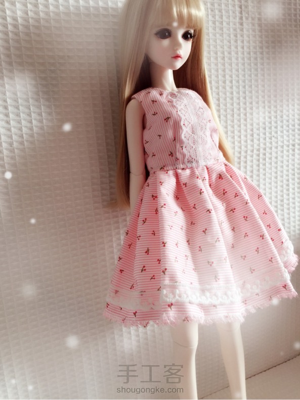 樱桃连衣裙