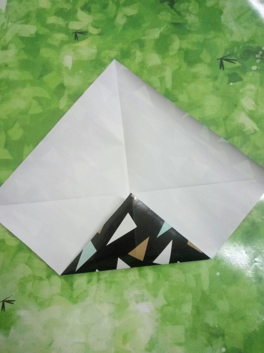 超简单糖果盒果皮盒 第4步