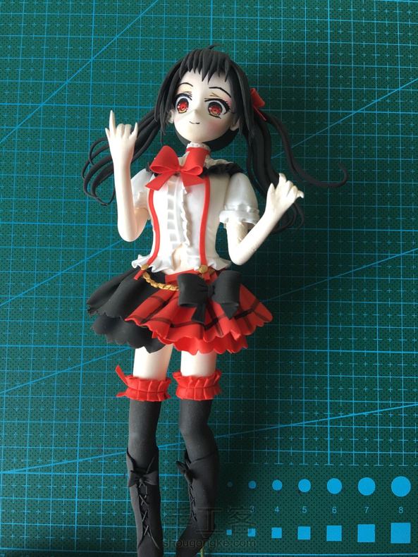 双马尾女生