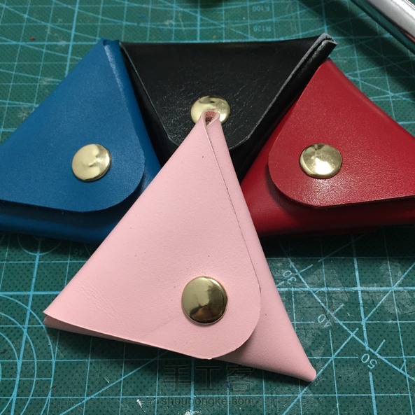 初级皮具三角零钱耳机包步骤~