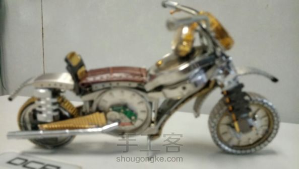 原创旧手表做摩托车