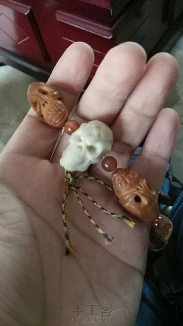 橄榄核雕刻,骷髅头雕刻