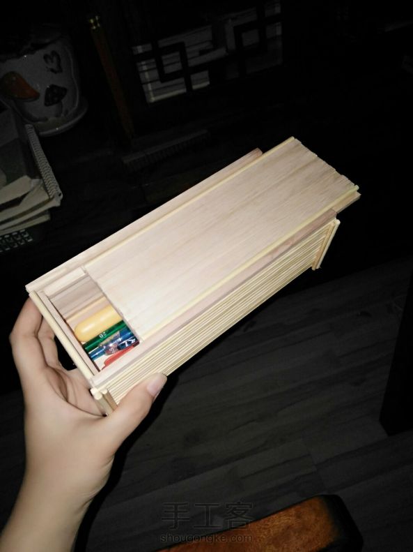 简朴的木笔盒
