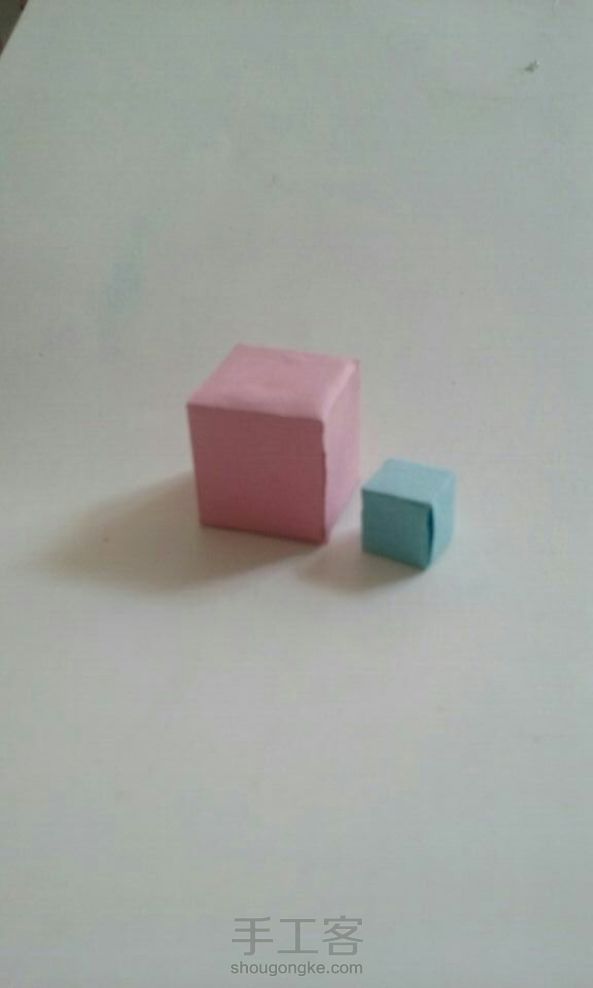 一张正方形纸制作正方体