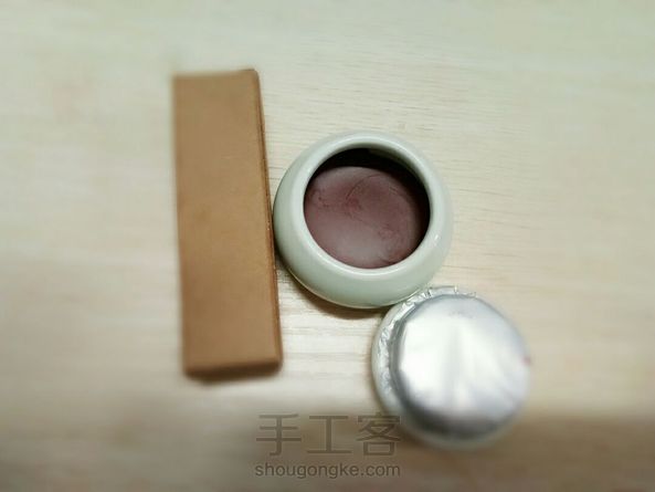 打底唇膏(淡淡的姨妈色)