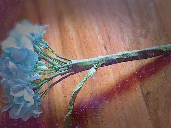 皱纹纸绣球花