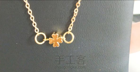 小巧可爱的四叶草项链