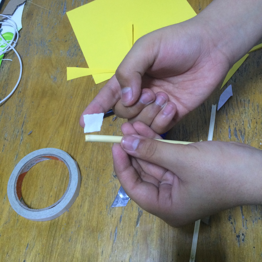 纸板飞机制作教程 第8步