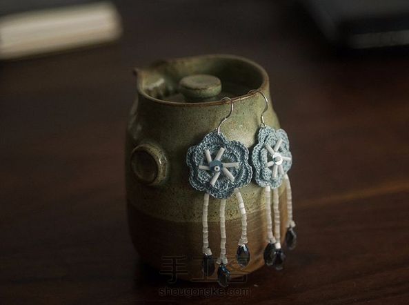 教你把普通小花,钩成一双碧波耳环
