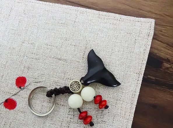 大鱼海棠同款鱼尾钥匙扣，檀木钥匙扣