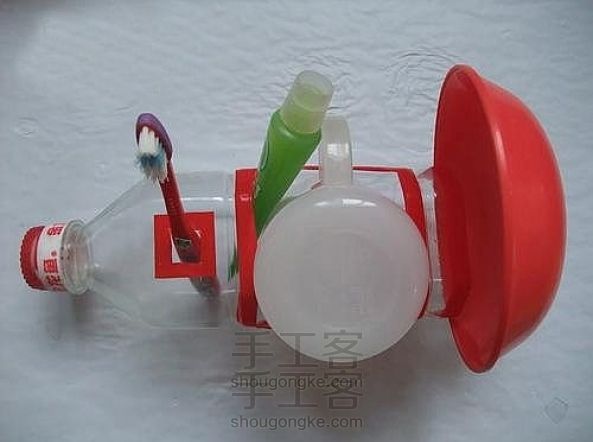 塑料饮料瓶改造稀洗漱工具收纳盒