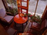 一张桌子咖啡馆的露台：乔小刀造物系列之三