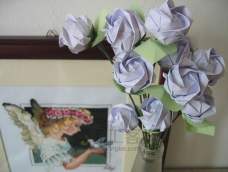 全手工制作的玫瑰花,折一个送你朋友，给他们一个惊喜。