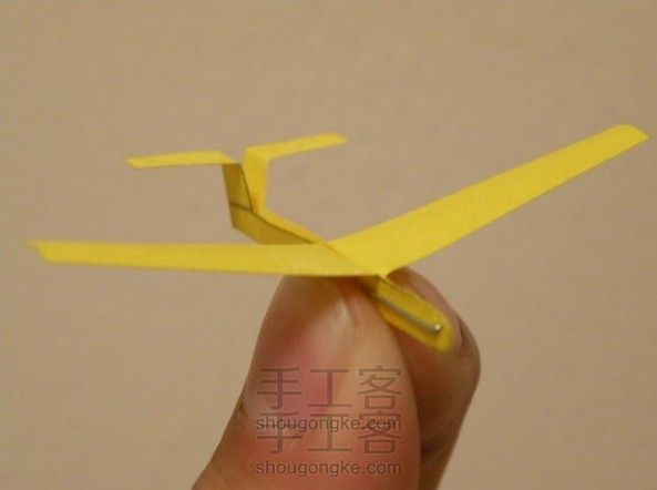 滑翔机的折纸方法